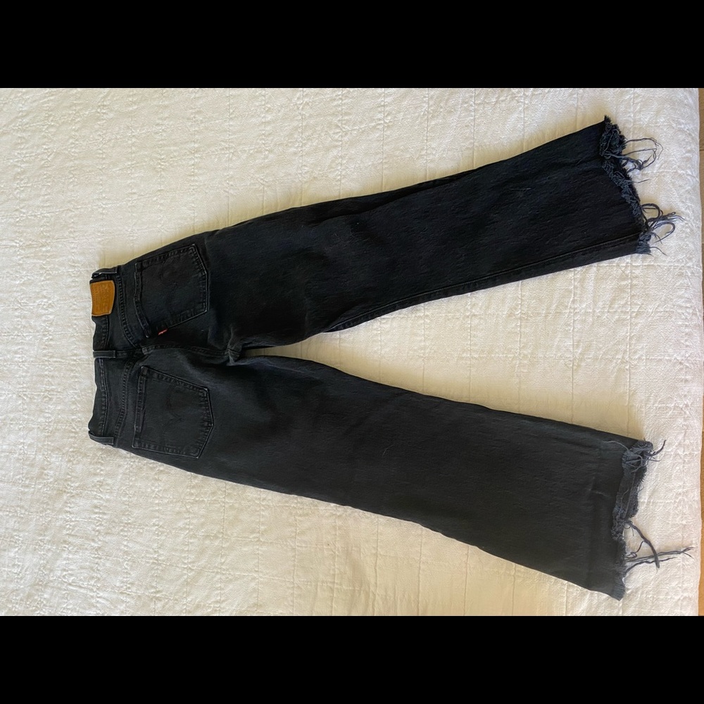 Levi’s Cropped Ribcage Size 27